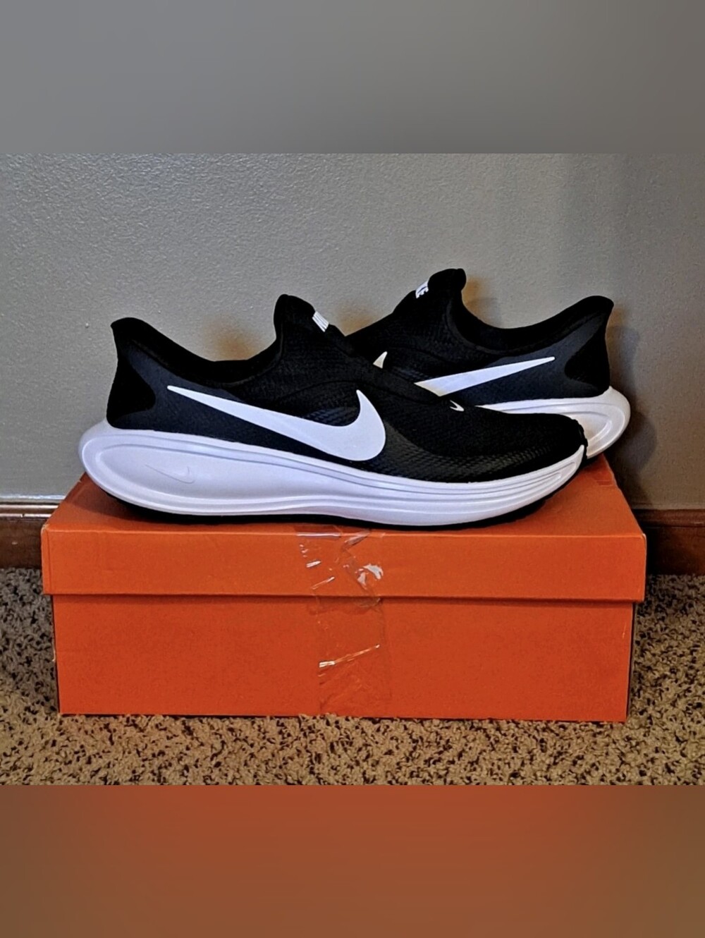 Nike Revolution 8 Easyon Men's Running Shoes Black & White Size 13